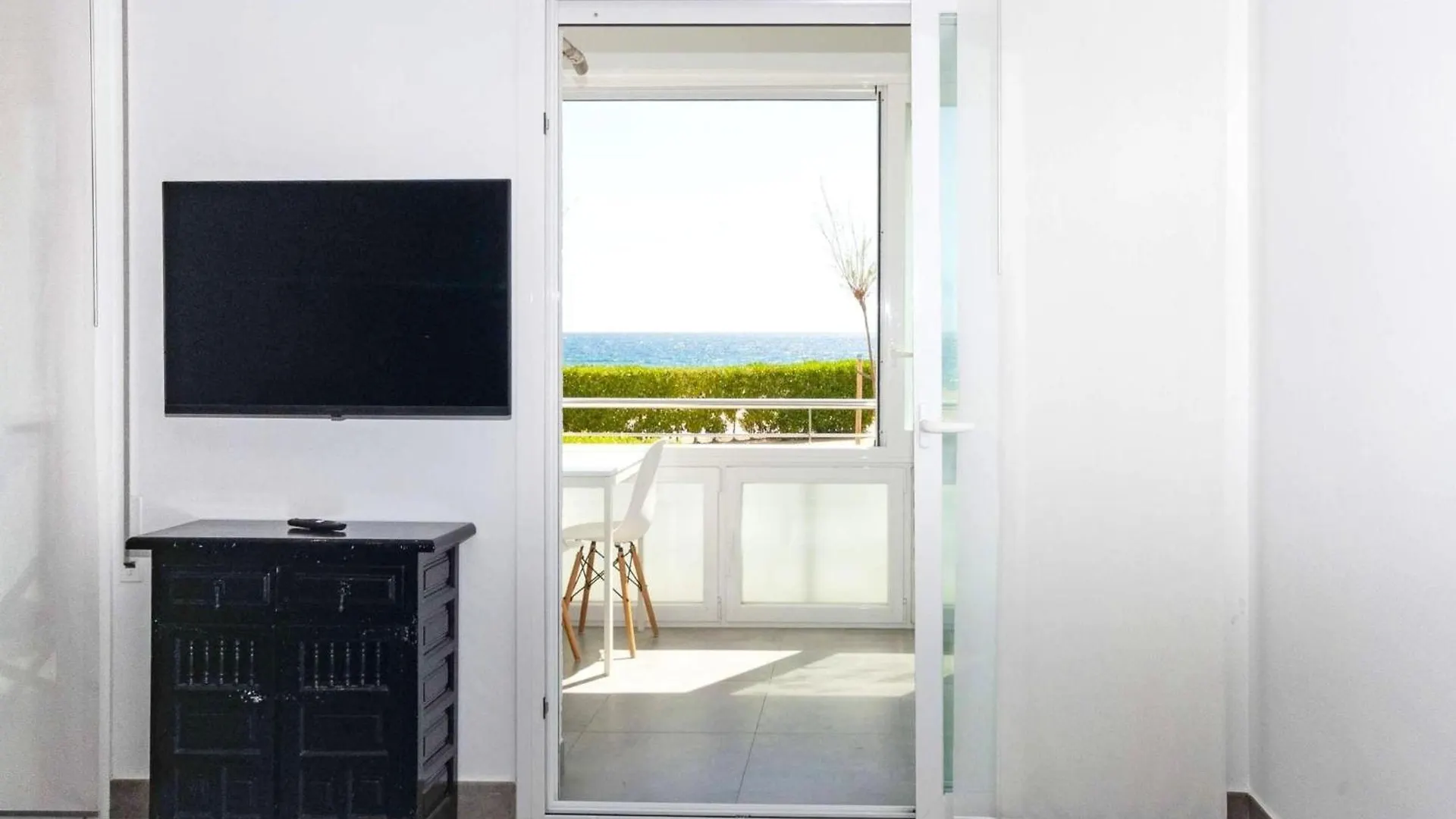 Beautiful 2-Bedroom Apartment For 5 People Rosas 0*,