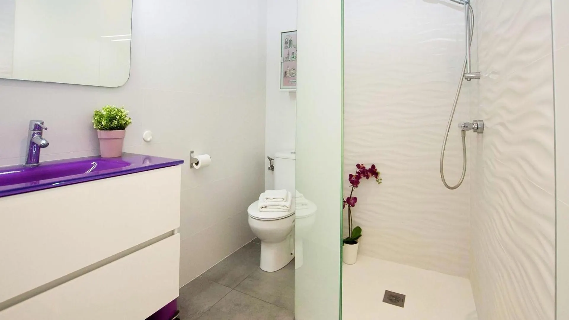 Beautiful 2-Bedroom Apartment For 5 People Rosas